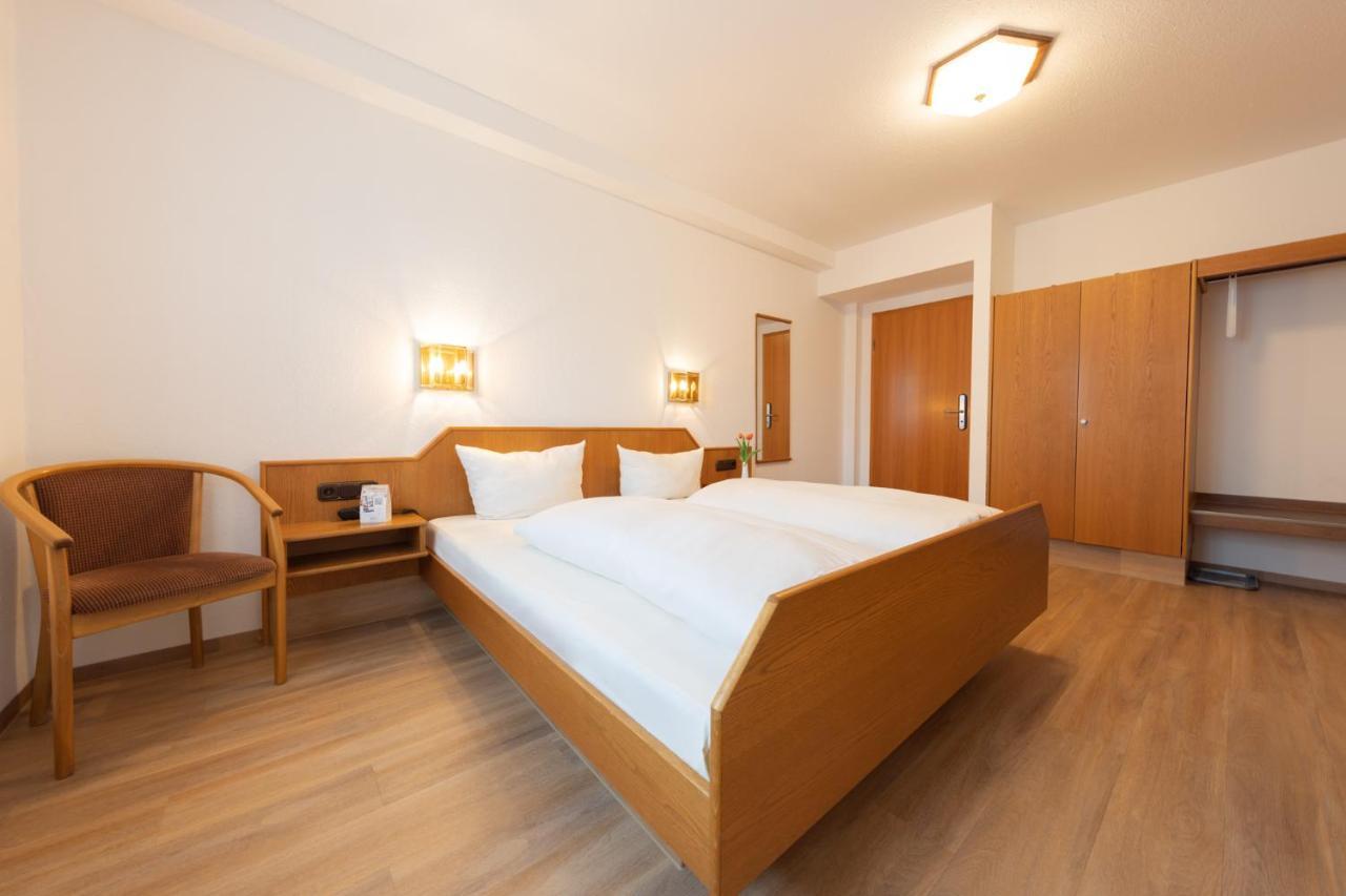 Akzent Hotel Meerfraeulein Wemding Bagian luar foto