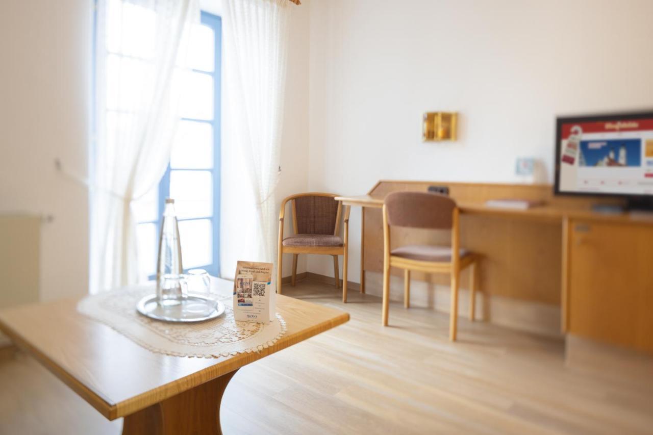 Akzent Hotel Meerfraeulein Wemding Bagian luar foto
