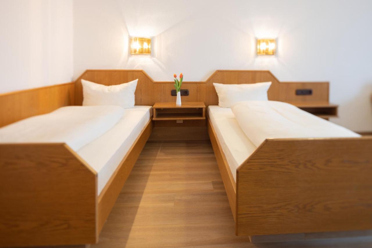 Akzent Hotel Meerfraeulein Wemding Bagian luar foto