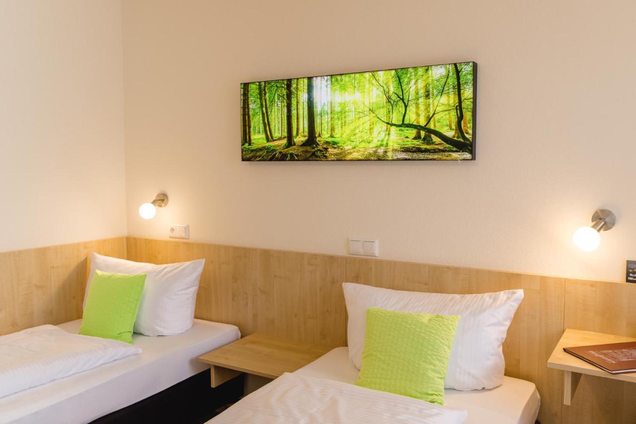 Akzent Hotel Meerfraeulein Wemding Bagian luar foto