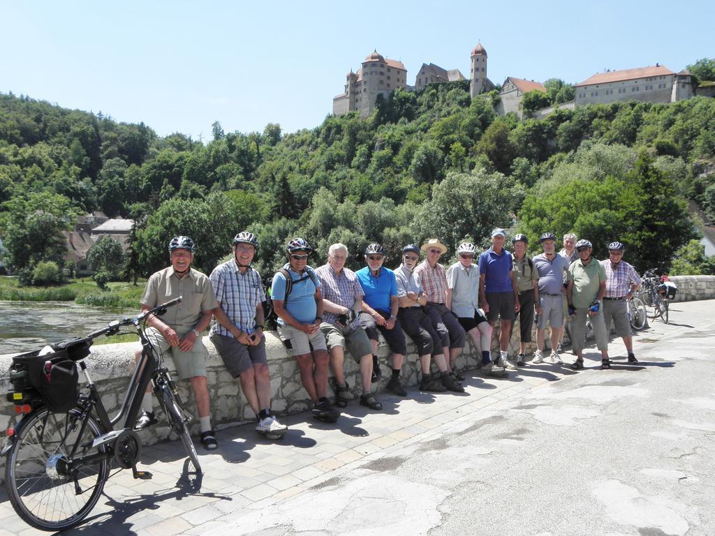 Akzent Hotel Meerfraeulein Wemding Bagian luar foto